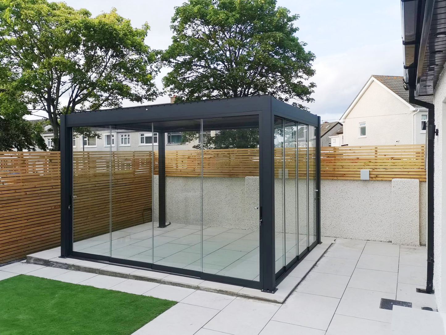 Pergola DELUXE PRO+ 3x3m Motorizzata Led Autoportante Antracite